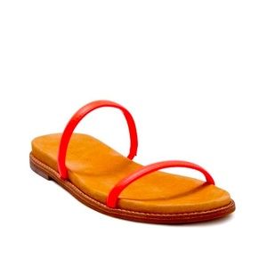 Madewell Paris Leather Sandals in Electric Pink